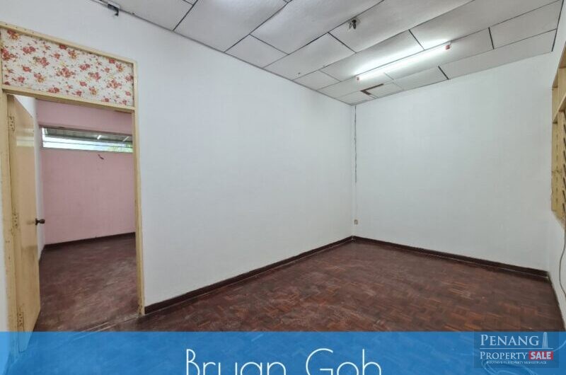 Jalan Terengganu Main Road Shophouse Near Han Chiang College, Heng Ee School, Penang General Hospital