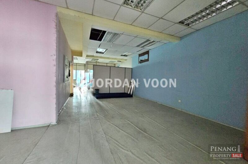 Raja Uda Office 2nd Floor Office Slight Furnish, Hot Area Face Main Road