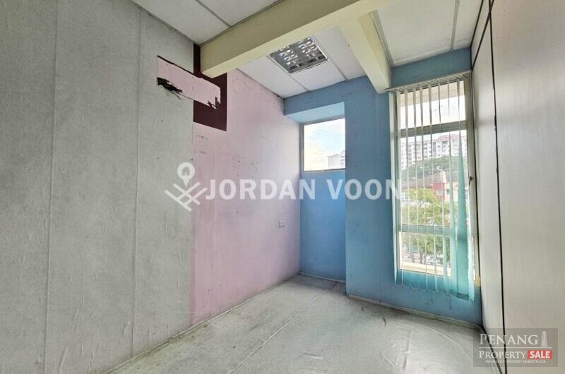 Raja Uda Office 2nd Floor Office Slight Furnish, Hot Area Face Main Road