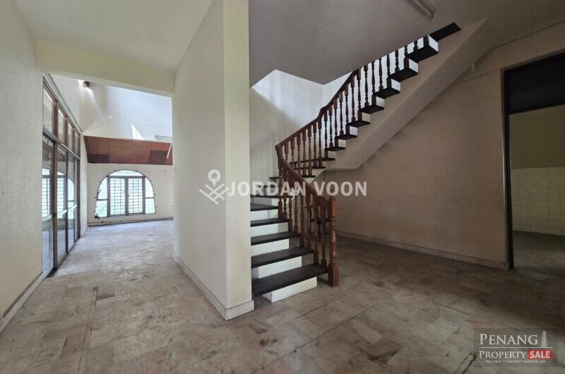 2sty Bungalow Near Amenities with Large Compound Land, Sungai Ara