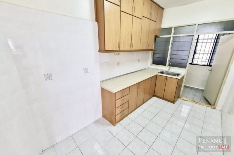 Well Maintained and Renovated Vistaria Condo, Freehold