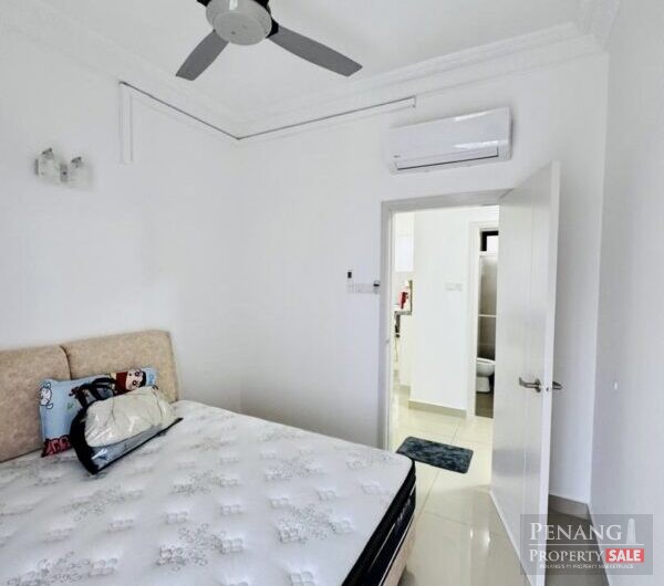 Semi Furnished Skycube Residence with 2 Carparks, Move In Ready!