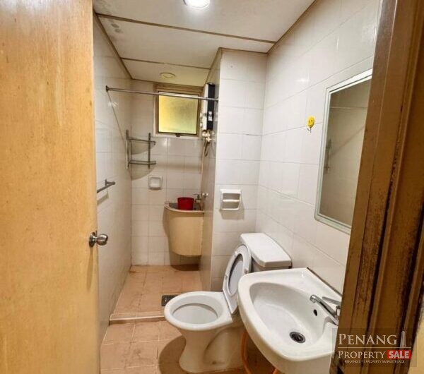 Jelutong CORNER UNIT SYMPHONY PARK 753sqft FULL Renovation Furniture Rare in Market Grab it Fast