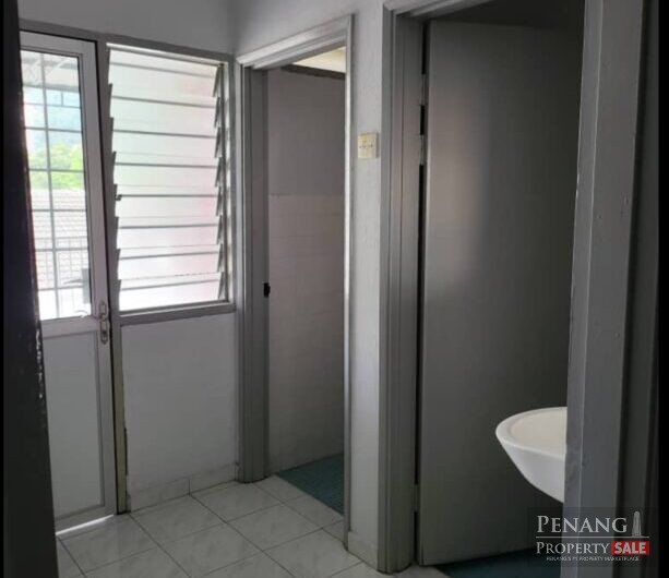 Farlim Business Center 3S Shophouse Top Flr Residential Unit