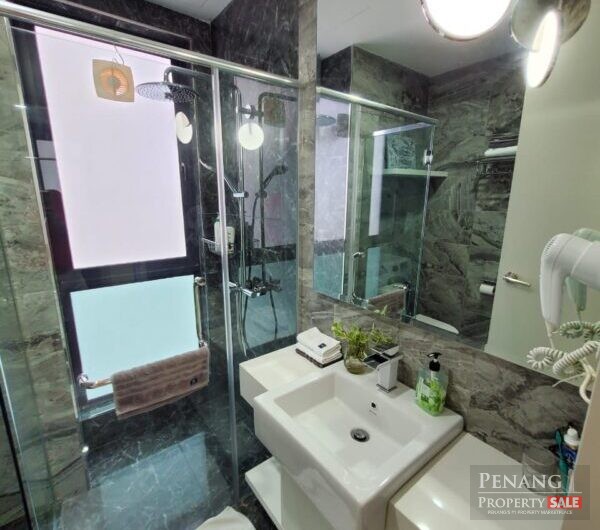 The Light Collection 2 Studio Unit, Gelugor