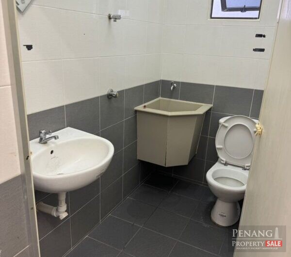 For Rent 1st floor One Bedroom Room at Jalan Jones Pulau Tikus 10250 Pulau Pinang