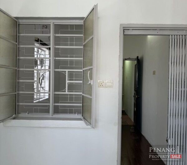 For Rent 1st floor One Bedroom Room at Jalan Jones Pulau Tikus 10250 Pulau Pinang