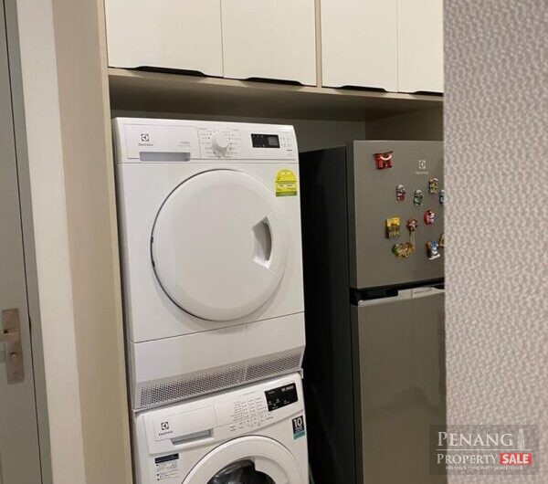 Great Location! Renovated Tropicana Bay with 1 Carpark