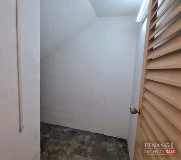 Taman Sri Nibong Double Storey Terrace Near Queensbay For Rent