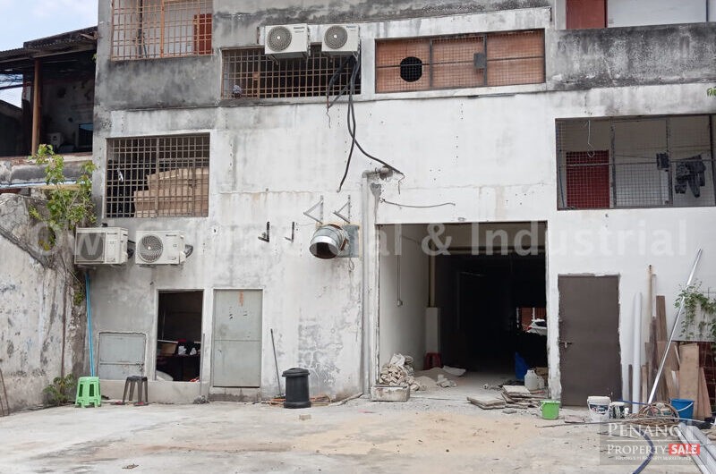 Ground Floor Shop with Large Courtyard for Rent | Victoria Street Georgetown