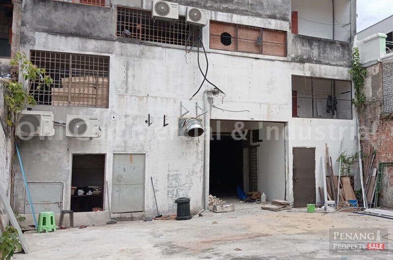 Ground Floor Shop with Large Courtyard for Rent | Victoria Street Georgetown