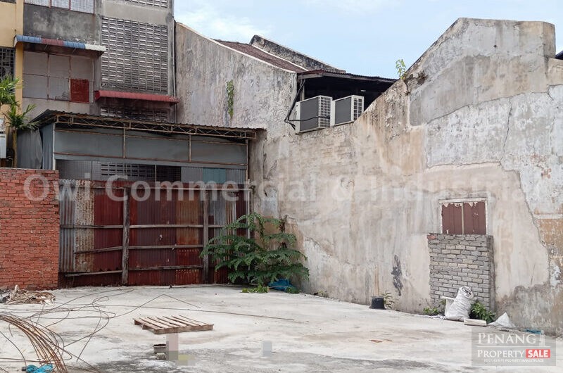 Ground Floor Shop with Large Courtyard for Rent | Victoria Street Georgetown