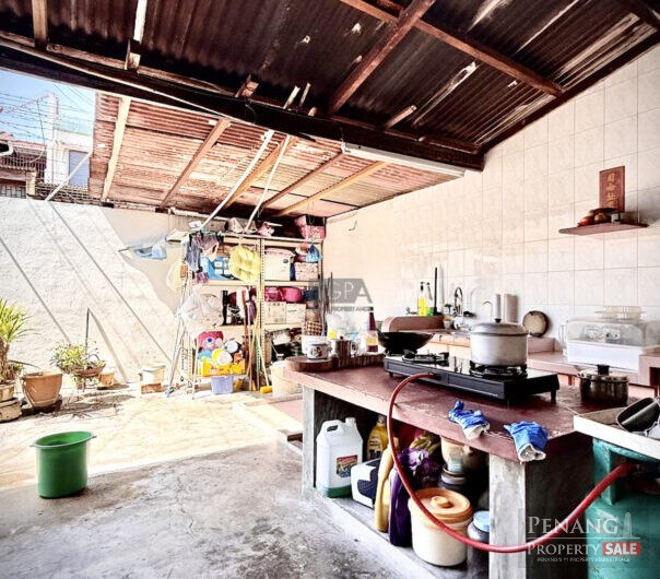 End-Lot Double-Storey Terraced House in Jelutong