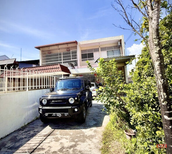 End-Lot Double-Storey Terraced House in Jelutong