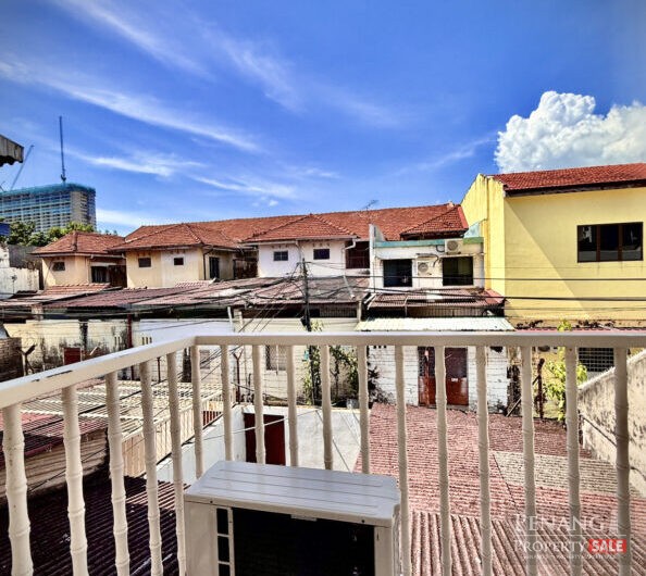 End-Lot Double-Storey Terraced House in Jelutong