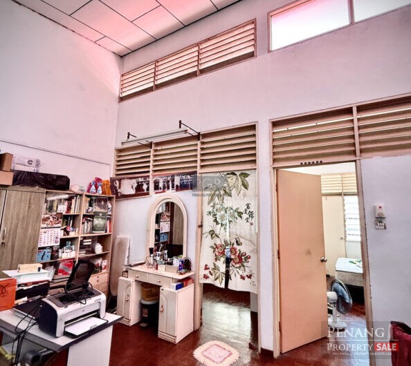 End-Lot Double-Storey Terraced House in Jelutong