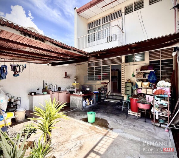 End-Lot Double-Storey Terraced House in Jelutong
