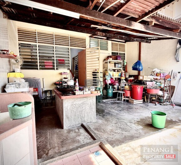 End-Lot Double-Storey Terraced House in Jelutong