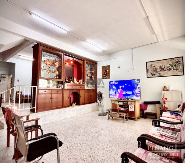 End-Lot Double-Storey Terraced House in Jelutong