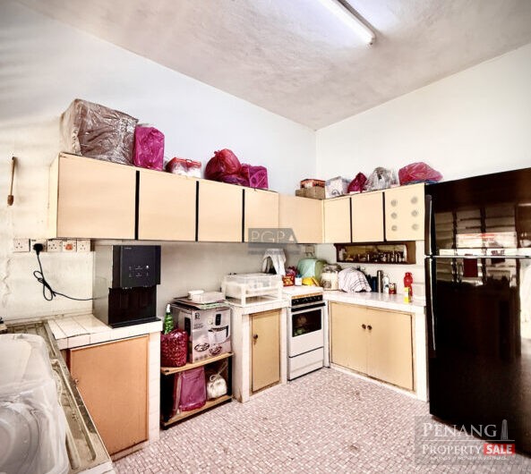 End-Lot Double-Storey Terraced House in Jelutong