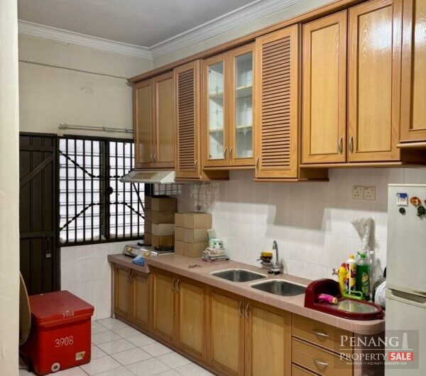 (2 STOREY TERRACE)Taman Bukit Minyak–Fully Renovated, Partial Furnish