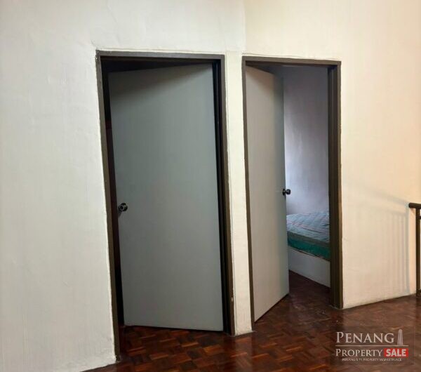(2 STOREY TERRACE)Taman Bukit Minyak–Fully Renovated, Partial Furnish