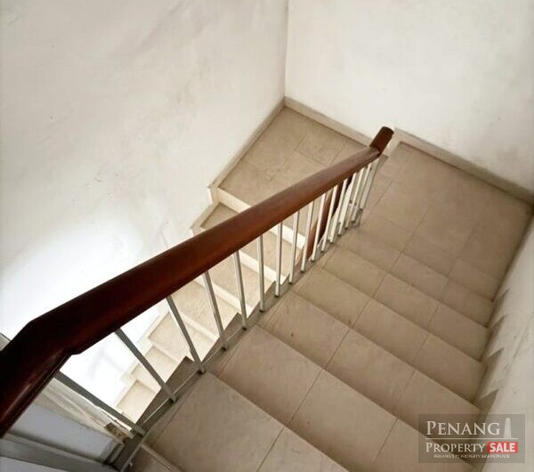 1.5 Storey Terrace Bayan Baru Lorong Mayang Pasir FREEHOLD 1400sf