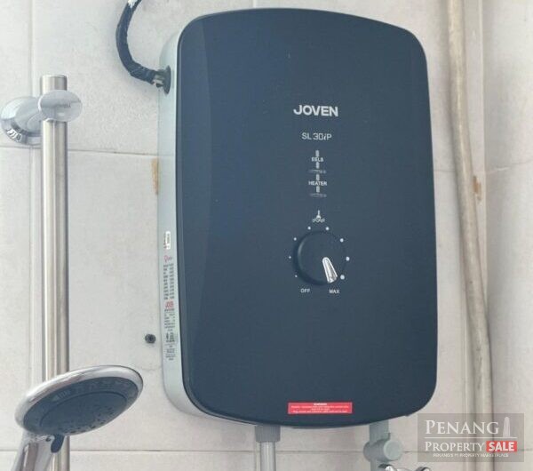 Condo Near Queensbay Mall! Fully Furnished Villa Emas