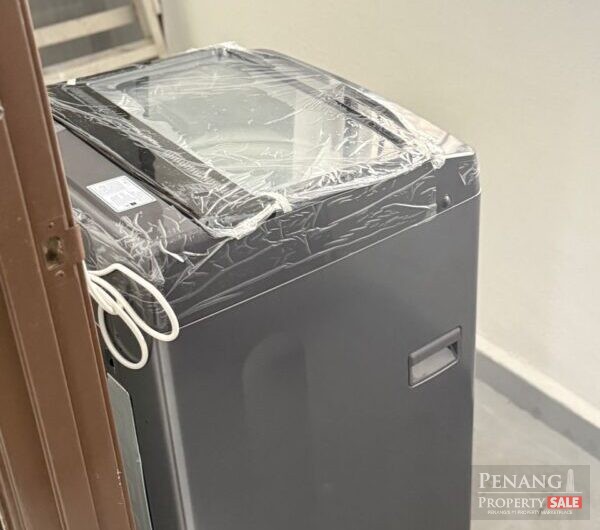 Condo Near Queensbay Mall! Fully Furnished Villa Emas