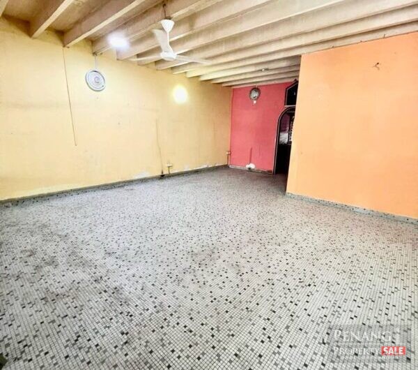 2 Storey Terrace Lebuhraya Besi Island Park Land 2600sf rebuilt Greenlane