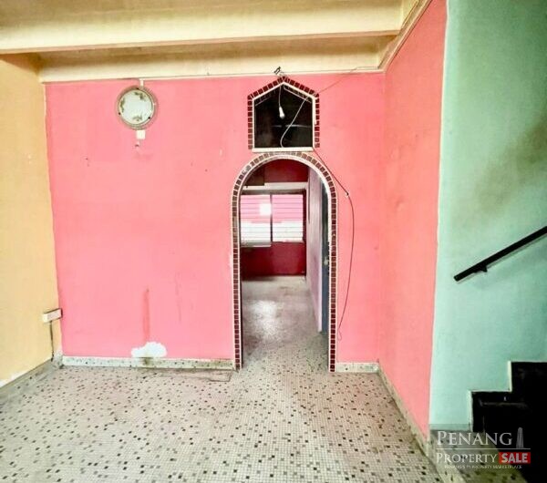 2 Storey Terrace Lebuhraya Besi Island Park Land 2600sf rebuilt Greenlane