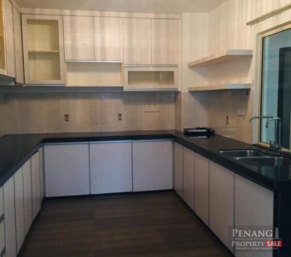 Putra Marine Penthouse, Bayan Lepas, Queensbay Area