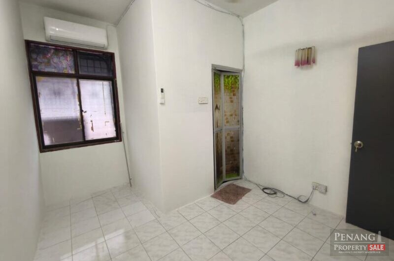 Permatang Damar Laut Double Storey Terrace, Jalan Damar, Batu Maung
