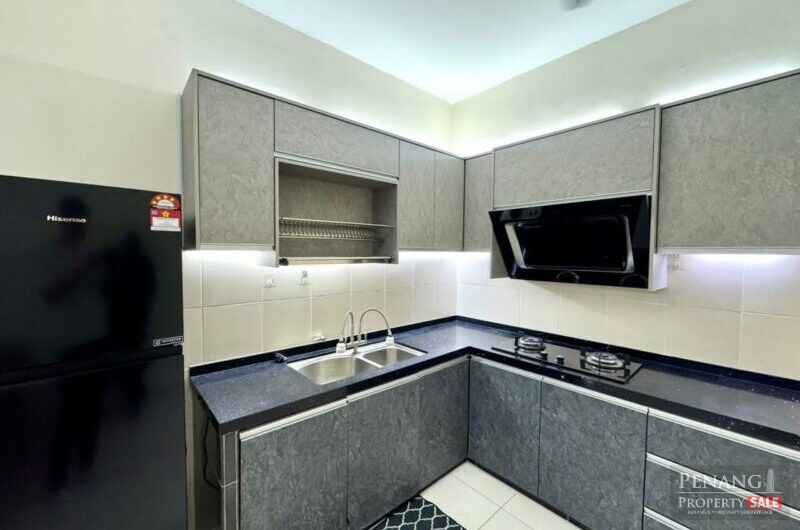 Mahsuri Square, Bayan Baru