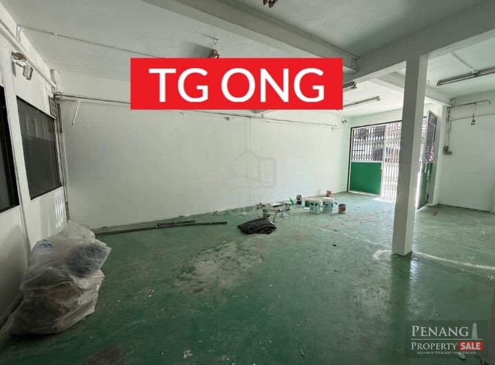 2 Storey Shoplot Facing Mainroad High Visibility