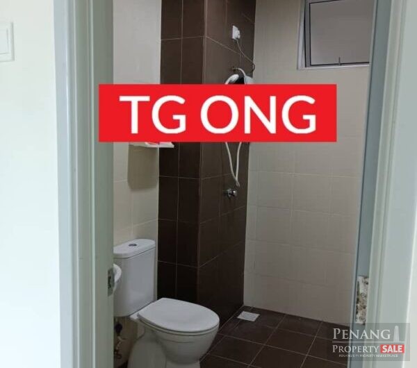 Kelisa near Evoke Meritus Walking to Hospital