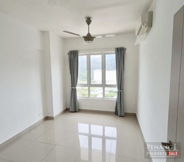 Renovated Gardens Ville Condo with 2 Carparks
