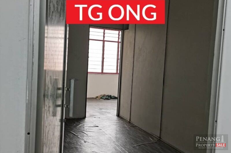 Alma 1st Floor Facing Mainroad High Visibility Move in Condition