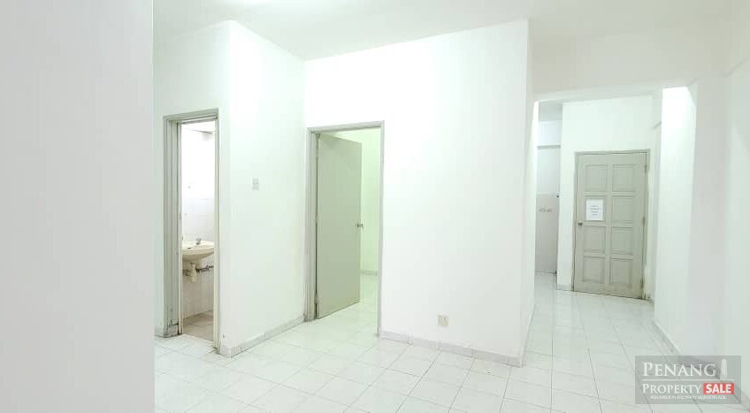 Taman Desa Relau 2 Block O lower floor FOR SALE