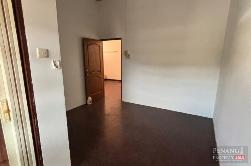 2.5 Storey Semi-D Taman Century, Gelugor-FOR SALES