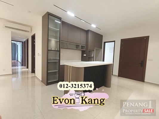 Muze @ PICC 1550SF Fully Renovated 3+1 Rooms Corner Key on Hand