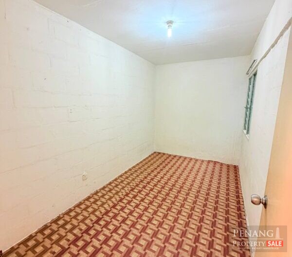 Pangsapuri Desa Putra (Level 6), Bayan Lepas. Nearby QueensBay Mall.