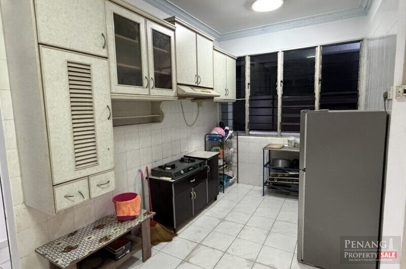 Value Buy! Corner Unit N Park Condo, Furnished & Renovated