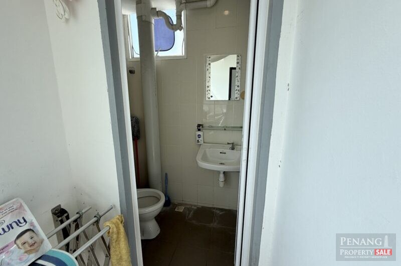 Value Buy! Renovated Zan Ara with 2 Carparks, Corner Unit!