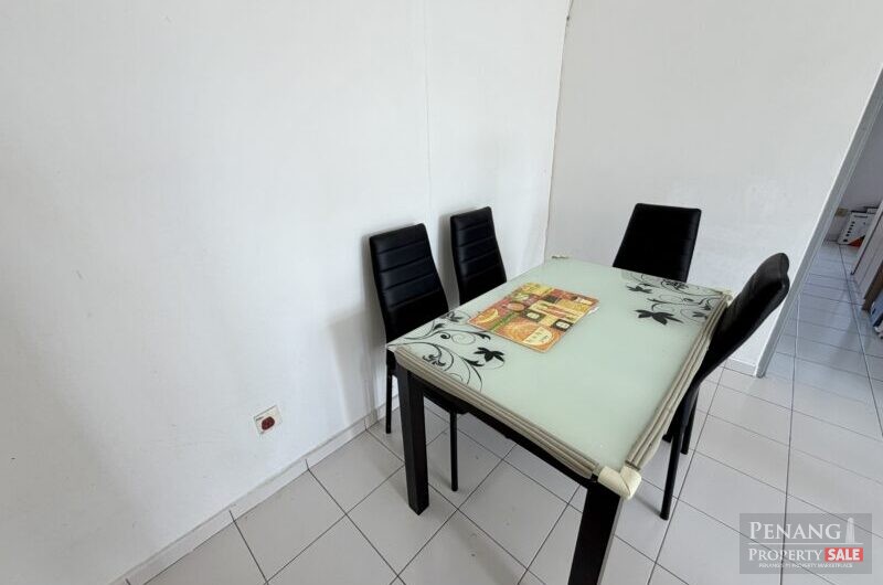 Value Buy! Renovated Zan Ara with 2 Carparks, Corner Unit!