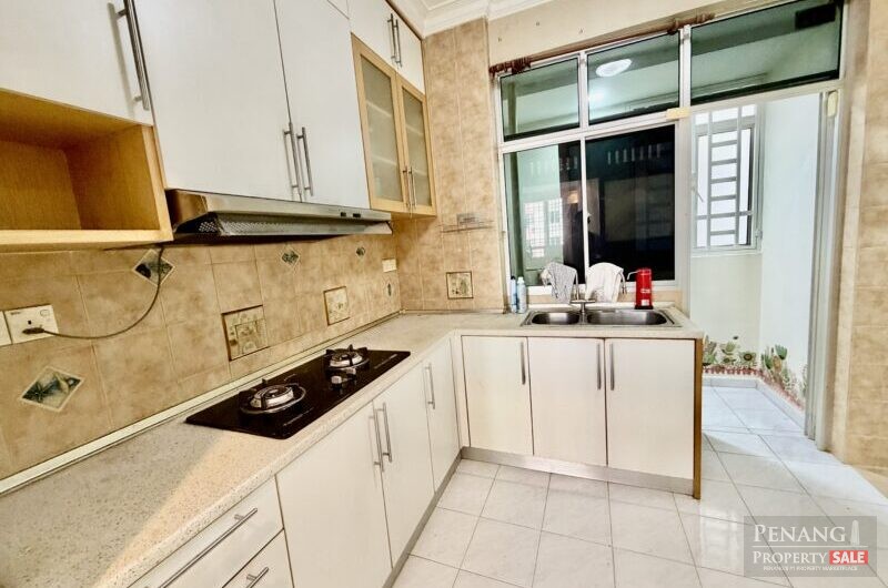 Freehold Jay Series, Renovated, 1 Carpark