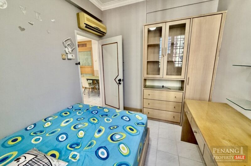 Freehold Jay Series, Renovated, 1 Carpark