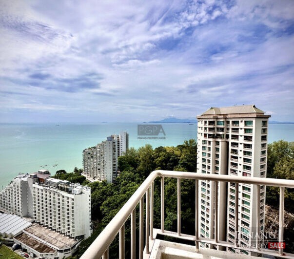 Fire-Sale !! Miami Green Condominium Duplex Penthouse in Batu Ferringhi