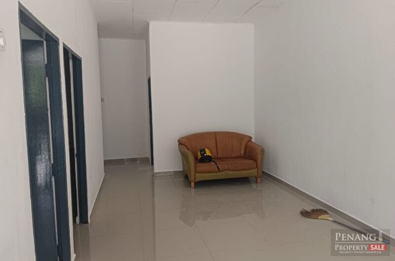 Taman Merak, Simpang Ampat