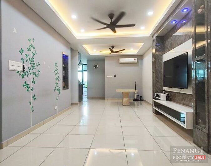 Stramax Residence Gated Guarded 3 Storey Terrace Renovated 2960sf